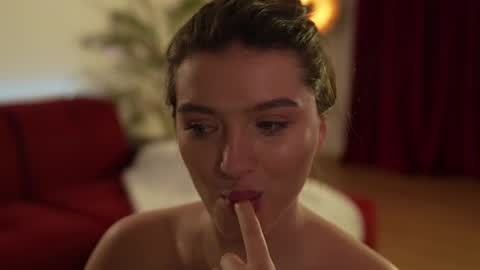    or    online show from 03-08-25, 01:39