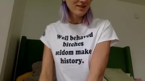 omilk online show from 12-22-24, 08:58