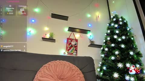 Snapshot of on_tefa chatting on 12-14-24, 07:18 Violette online show from 12-14-24, 07:18