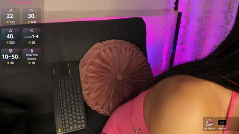 Snapshot of on_tefa chatting on 01-21-25, 02:33 Violette online show from 01-21-25, 02:33