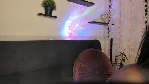 Snapshot of on_tefa chatting on 02-13-25, 09:27 Violette online show from 02-13-25, 09:27