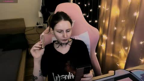 on_yxxx online show from 10-17-25, 06:32