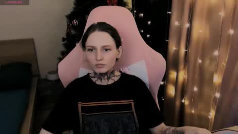 on_yxxx online show from 01-11-26, 05:18