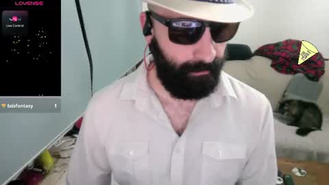 Snapshot of ona_nisme chatting on 06-19-26, 01:43 ona nisme online show from 06-19-26, 01:43