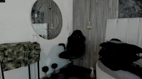     ... online show from 04-08-26, 07:03