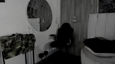     ... online show from 05-12-26, 07:33