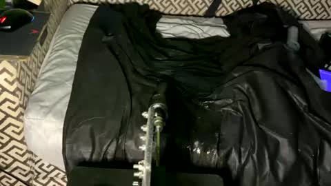 Snapshot of ondrasekcz chatting on 06-16-26, 01:30 OndraSekCZ online show from 06-16-26, 01:30