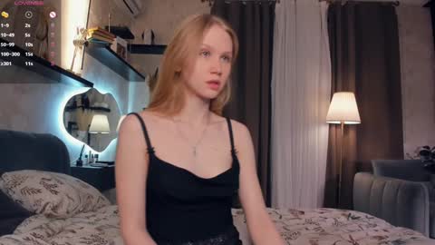 Snapshot of one_1ove chatting on 10-13-25, 07:58 Ana online show from 10-13-25, 07:58
