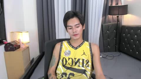 Snapshot of one_and_only_me04 chatting on 05-16-26, 06:21 one_and_only_me04 online show from 05-16-26, 06:21