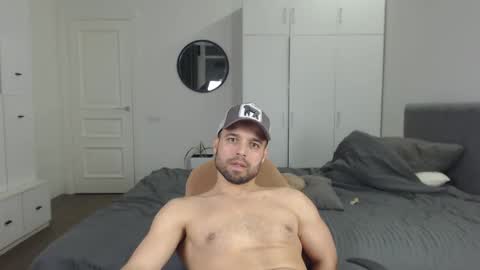 onebestlover online show from 02-26-25, 08:11