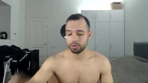 onebestlover online show from 11-24-25, 08:25