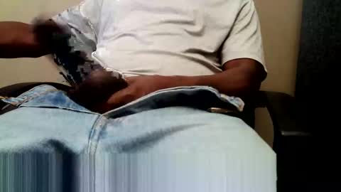 Snapshot of oneeyesnake1843142 chatting on 10-23-25, 05:12 oneeyesnake1843142 online show from 10-23-25, 05:12