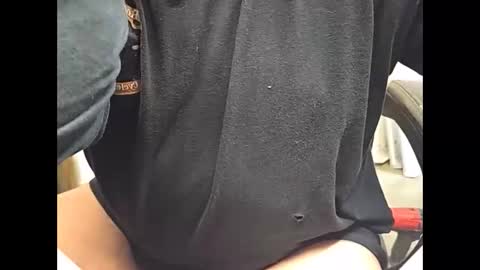 Unpredictable online show from 03-11-26, 02:34