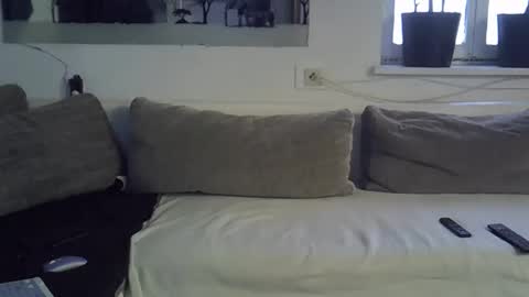 .....mICha..... online show from 10-04-25, 07:17