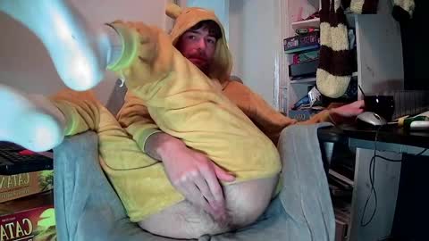 Snapshot of onesieboyx chatting on 03-31-26, 01:11 onesieboyx online show from 03-31-26, 01:11