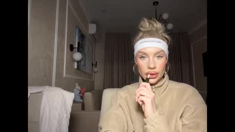 onesweet_baby online show from 02-07-25, 07:17