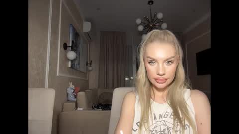 onesweet_baby online show from 02-08-25, 06:12
