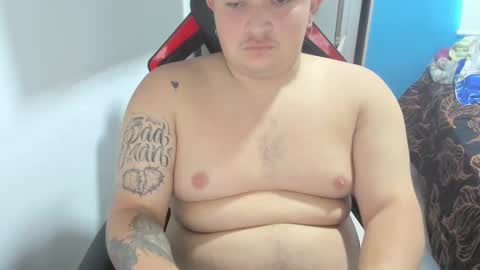 Snapshot of onewhiteboichub chatting on 02-17-25, 04:37 Andres INDEPENDENT MODEL online show from 02-17-25, 04:37