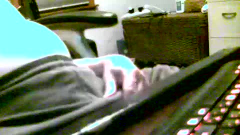 Snapshot of oneyedjackin chatting on 10-13-25, 01:05 oneyedjackin online show from 10-13-25, 01:05