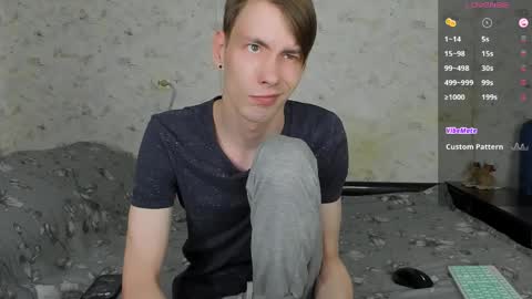 Snapshot of only_eric chatting on 04-10-26, 05:34 Erick online show from 04-10-26, 05:34