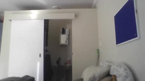 For me to know online show from 11-28-25, 04:26