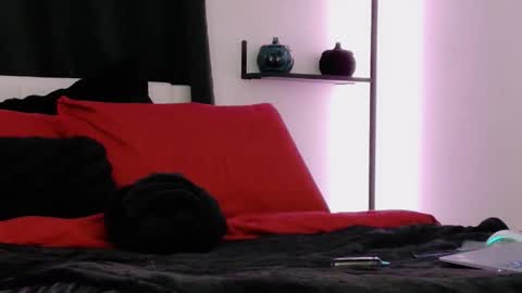 Snapshot of onlyaudrey chatting on 05-03-26, 11:33 Audrey online show from 05-03-26, 11:33