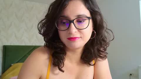 Snapshot of onlyella92_ chatting on 10-13-25, 08:14 onlyella92_ online show from 10-13-25, 08:14