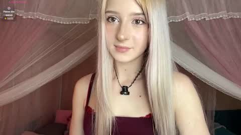 Snapshot of onlyeva1 chatting on 05-16-26, 08:55 Eva online show from 05-16-26, 08:55
