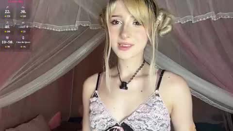 Snapshot of onlyeva1 chatting on 06-20-26, 09:56 Eva online show from 06-20-26, 09:56