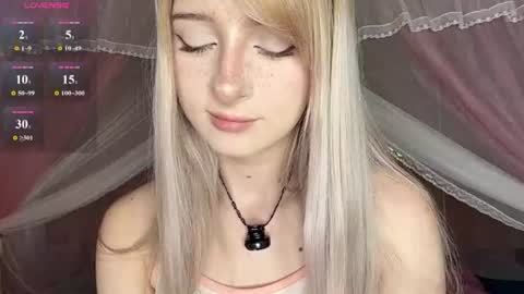 Snapshot of onlyeva1 chatting on 06-28-26, 09:37 Eva online show from 06-28-26, 09:37