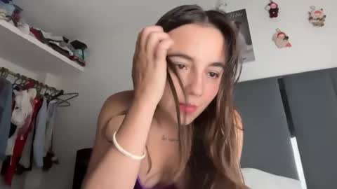 PAREJA LATINA JOVEN MUY CACHONDOS online show from 07-27-26, 09:00