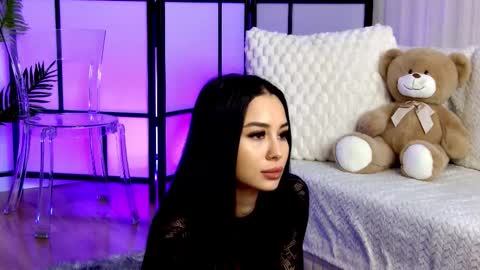 Xandra online show from 11-28-25, 08:50