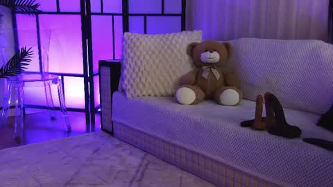 Xandra online show from 05-14-26, 04:41