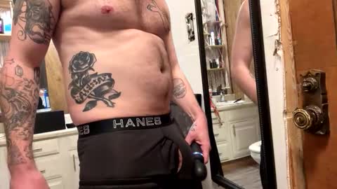 Snapshot of ontharise34 chatting on 03-19-26, 05:00 ontharise34 online show from 03-19-26, 05:00