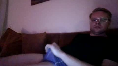 Snapshot of oook5 chatting on 09-08-25, 10:09 oook5 online show from 09-08-25, 10:09