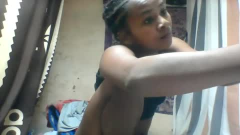 Snapshot of oooozafiette chatting on 07-09-26, 09:35 oooozafiette online show from 07-09-26, 09:35