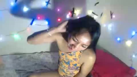 Yummy-Poccahontas online show from 02-05-25, 06:48