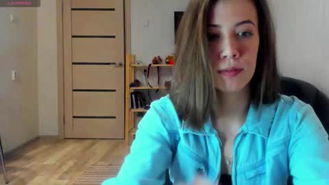 Britney online show from 03-07-26, 01:19