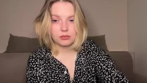 Ophelia online show from 03-30-26, 11:06