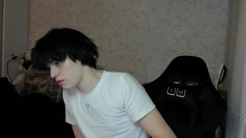 Bella and John online show from 12-17-25, 05:13