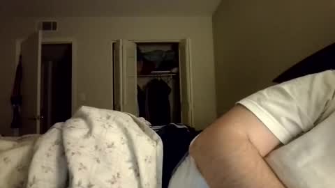 Snapshot of orange22boi chatting on 03-25-26, 03:23 orange22boi online show from 03-25-26, 03:23