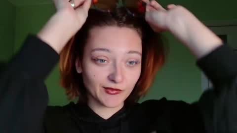 Melani  online show from 11-21-25, 10:25