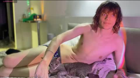 Justin online show from 03-03-26, 01:34