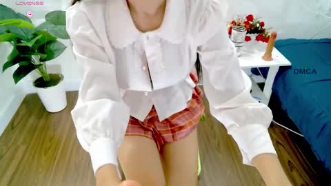 Snapshot of orchid18 chatting on 02-26-26, 01:48 Candy online show from 02-26-26, 01:48