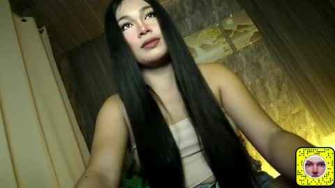 Snapshot of organic_amihan2009 chatting on 06-15-26, 06:04 anura online show from 06-15-26, 06:04