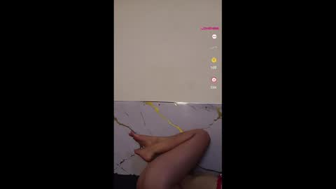 Snapshot of oriana_111 chatting on 05-25-26, 03:56 oriana_111 online show from 05-25-26, 03:56