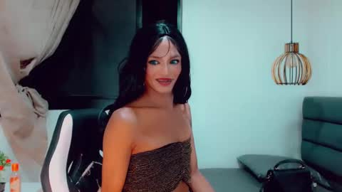 Oriana braom online show from 01-19-25, 01:43