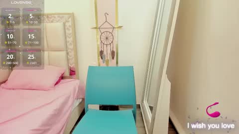 Snapshot of oriana_davis chatting on 03-07-25, 12:58 Oriana online show from 03-07-25, 12:58