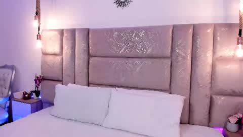 Snapshot of oriana_guzman chatting on 06-26-26, 02:27 Miss Guzman online show from 06-26-26, 02:27