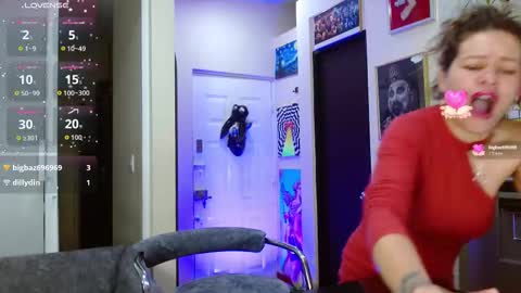 Snapshot of oriana_thomson2 chatting on 01-12-26, 03:23 Oriana online show from 01-12-26, 03:23